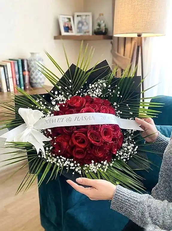41 Güllü Kişiye Özel Saten Yazılı Premium Buket